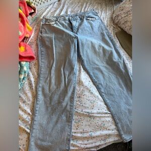 Old Navy Classic Dip Light Blue Wash Denim Jeans